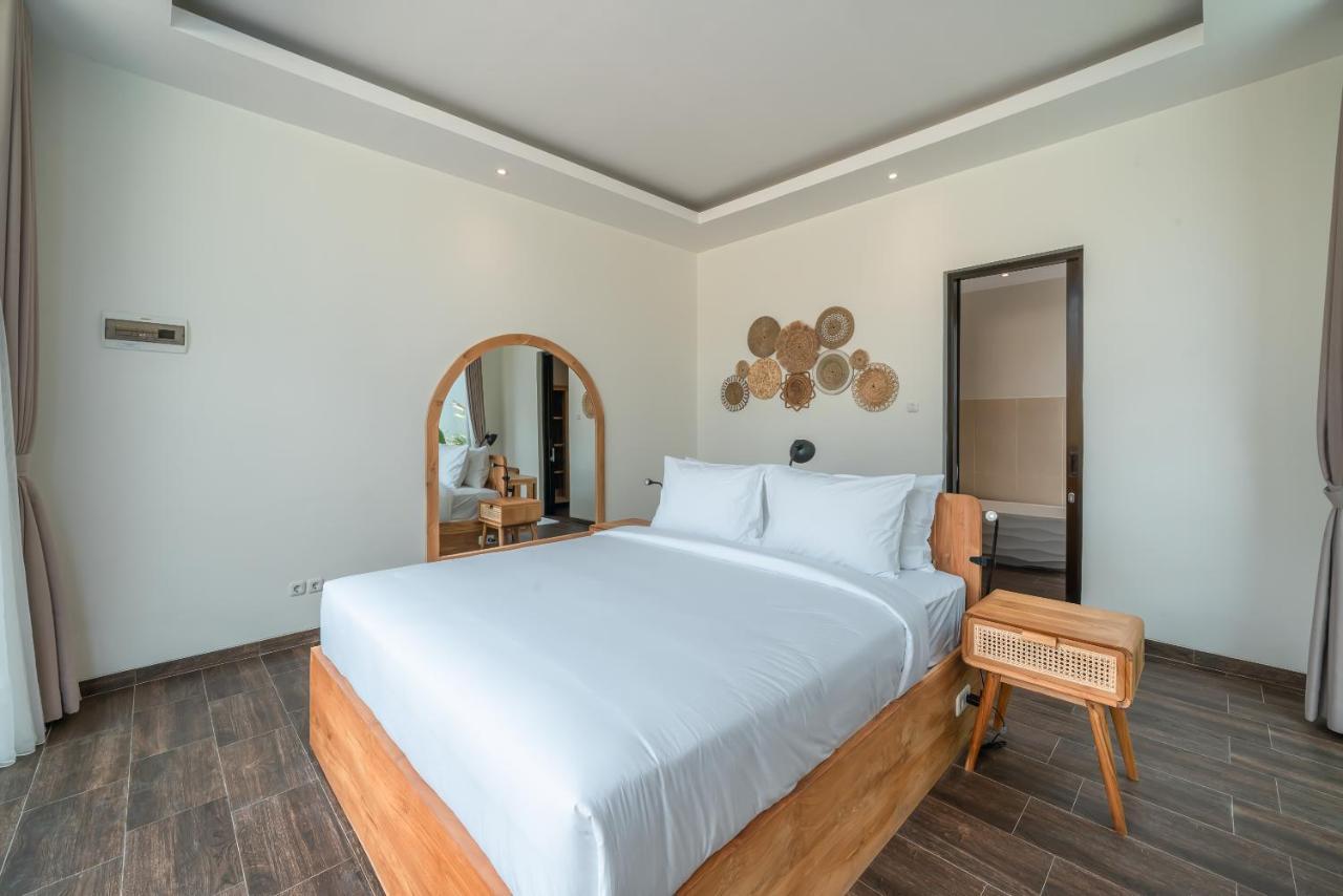 Selikur 2 - Brand New! Spacious 3br In Villa Seminyak (Bali)