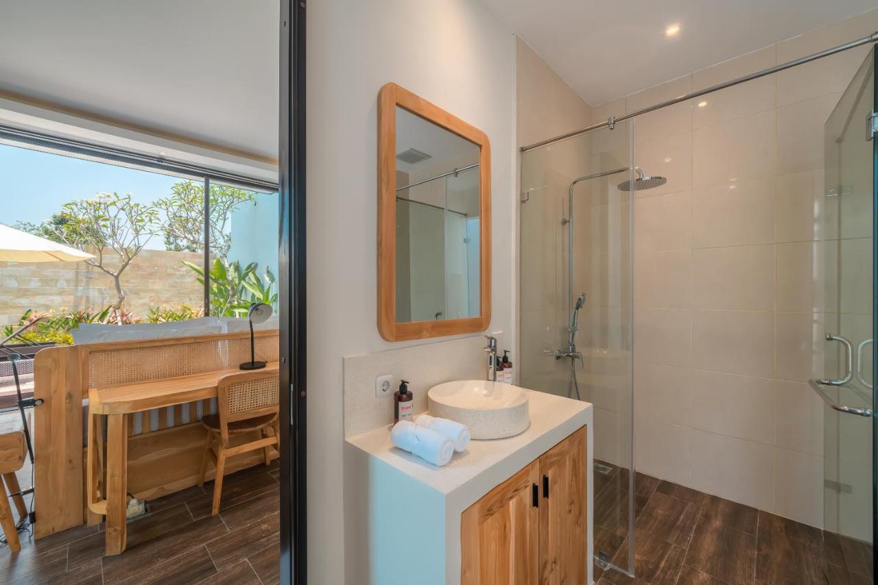 Selikur 2 - Brand New! Spacious 3br In Villa Seminyak (Bali)