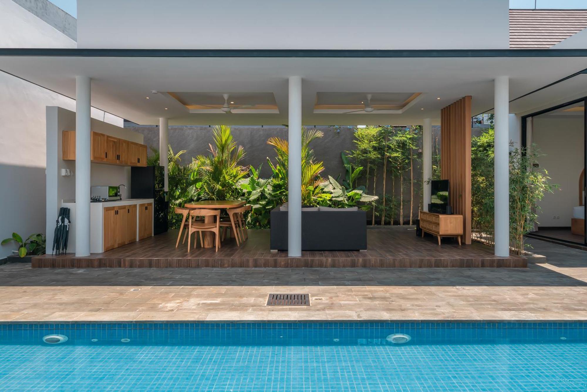 Selikur 2 - Brand New! Spacious 3br In Villa Seminyak (Bali)