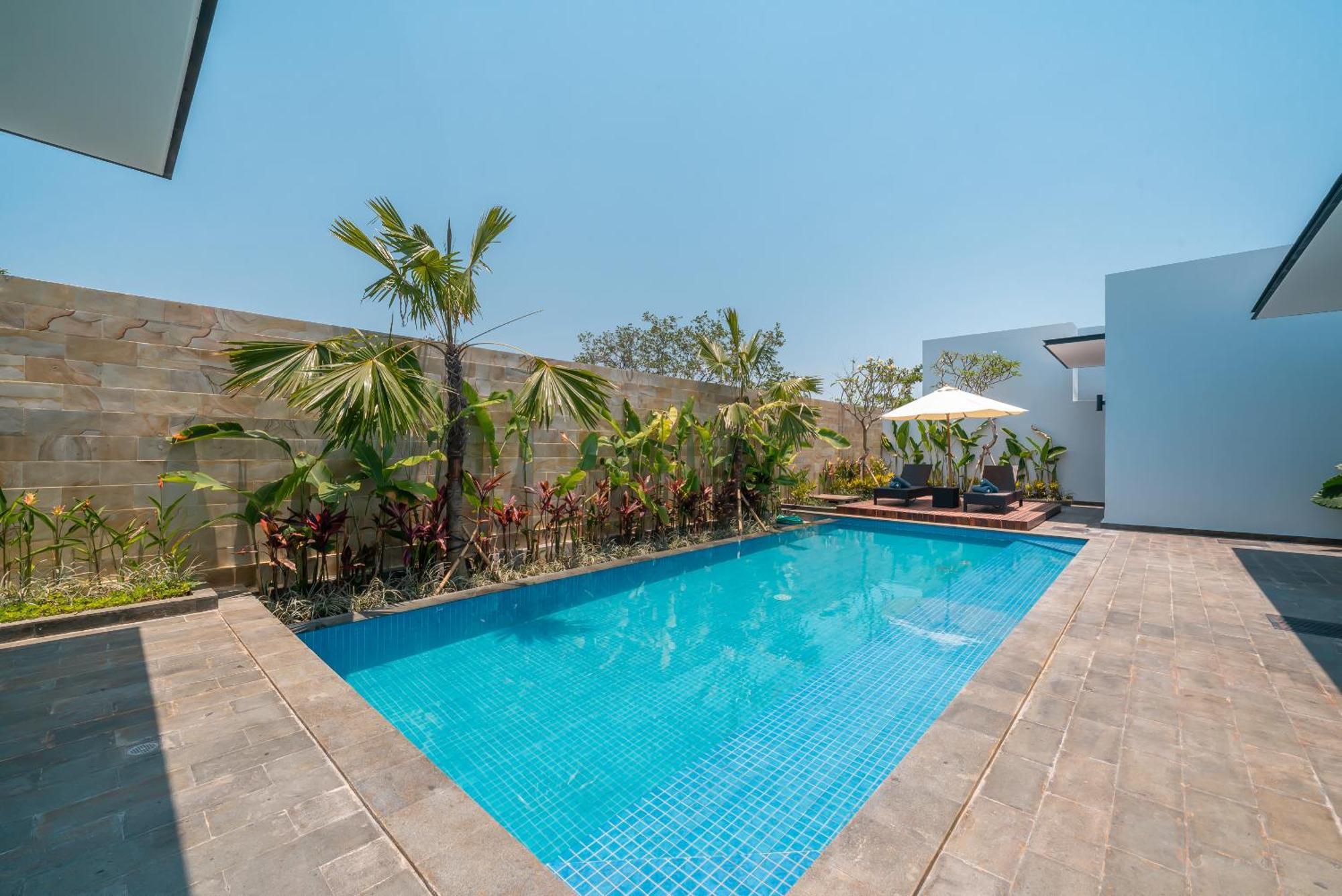 Selikur 2 - Brand New! Spacious 3br In * Seminyak (Bali)